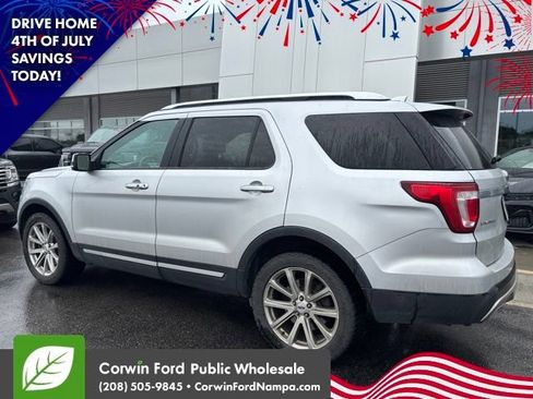 Used 2017 Ford Explorer Limited w/ Equipment Group 303A AWD/4WD image 5