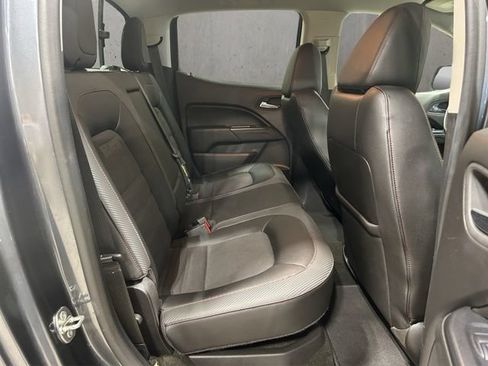 Used 2016 GMC Canyon SLE w/ All Terrain Package AWD/4WD image 21