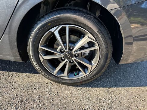 Used 2017 Hyundai Santa Fe Limited image 20