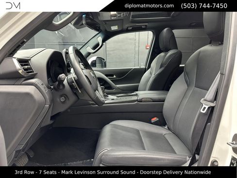 Used 2024 Lexus LX 600 4WD w/ Interior Upgrade Package image 18