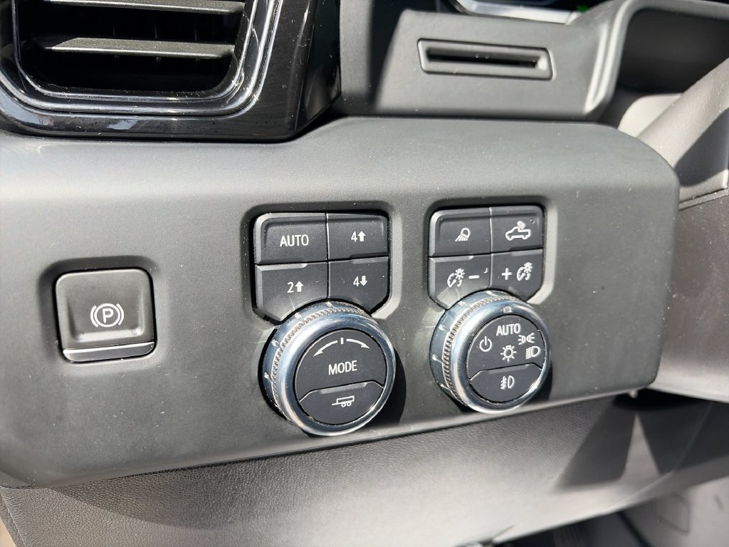 Used 2023 GMC Sierra 1500 AT4 w/ AT4 Premium Package AWD/4WD image 24