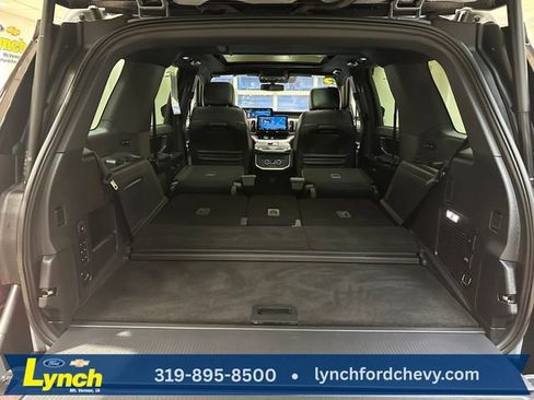 Used 2025 Ford Expedition Tremor image 26