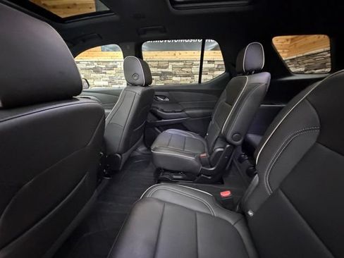 Used 2023 Chevrolet Traverse Premier w/ LPO, Floor Liner Package AWD/4WD image 32