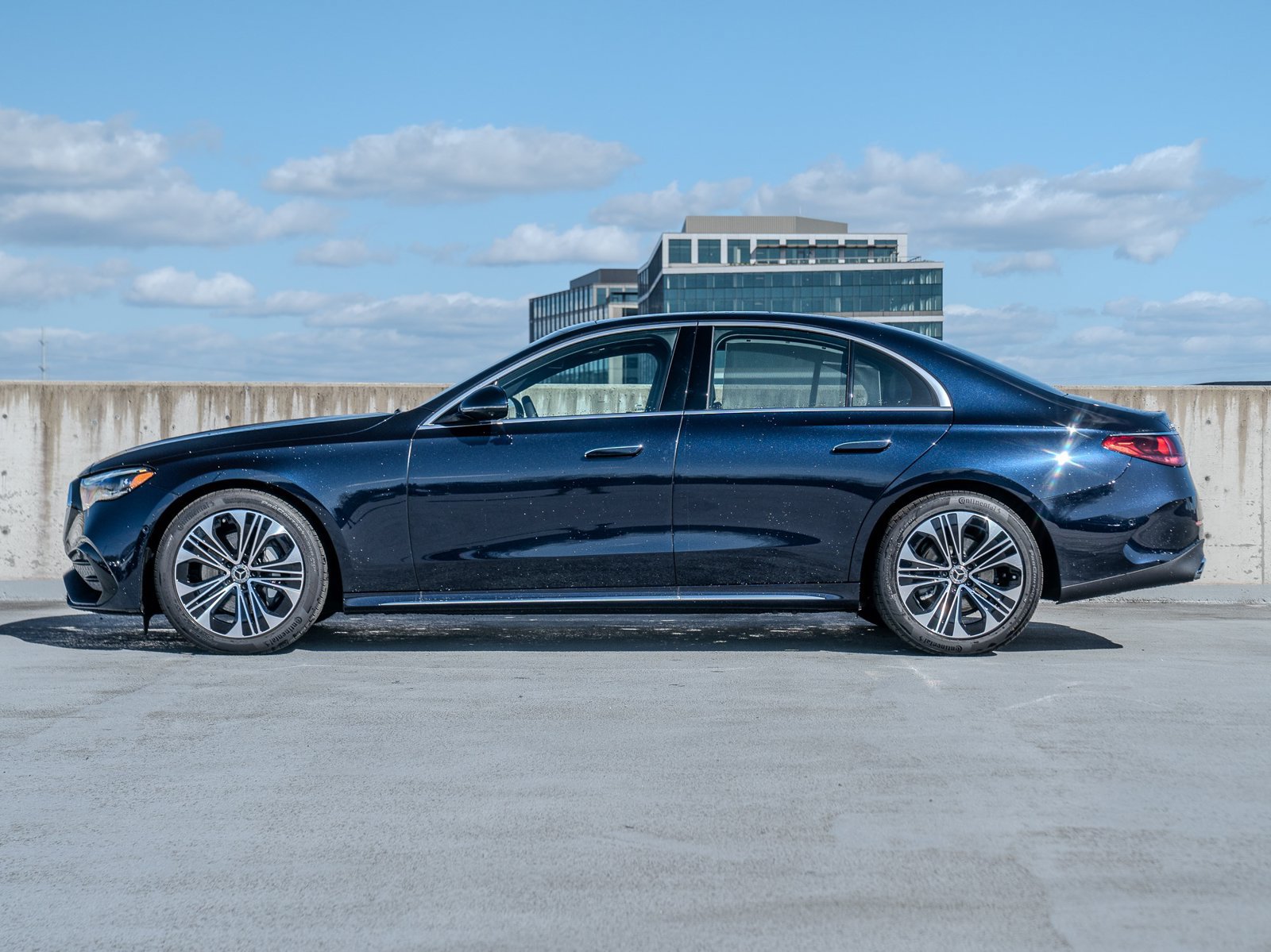 Used 2026 Mercedes-Benz E 350 4MATIC Sedan image 3