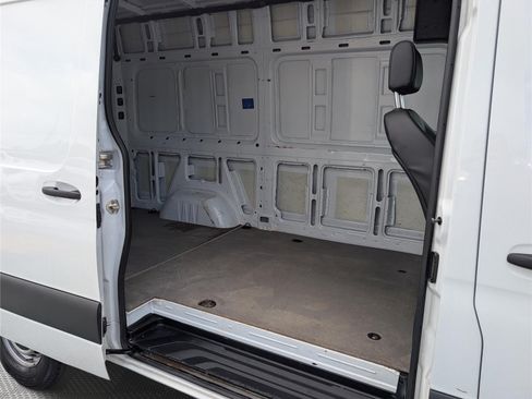 Used 2025 Mercedes-Benz Sprinter 2500 image 11