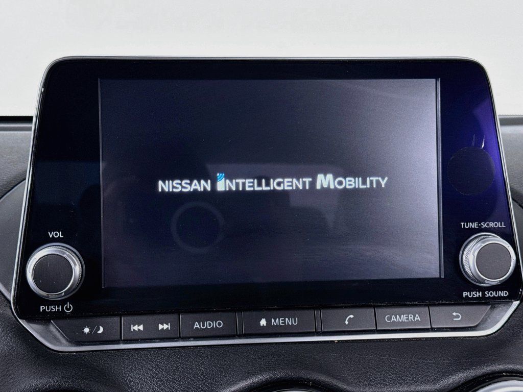 Used 2024 Nissan Sentra SV FWD image 32
