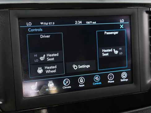 Used 2019 Chrysler Pacifica Touring-L FWD image 21