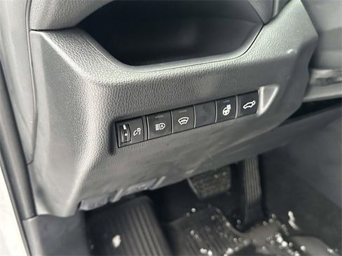Used 2024 Toyota RAV4 XLE image 24
