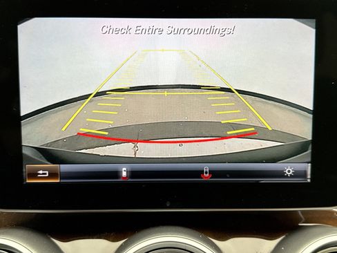 Used 2015 Mercedes-Benz C 300 4MATIC Sedan image 11