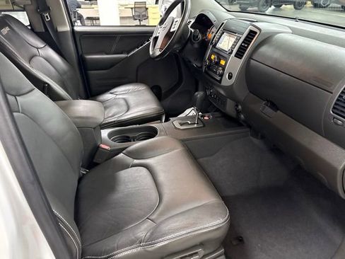 Used 2020 Nissan Frontier PRO-4X w/ Pro-4x Utility Package AWD/4WD image 10