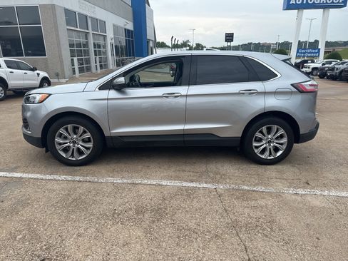 Used 2023 Ford Edge Titanium w/ Equipment Group 301A AWD/4WD image 2