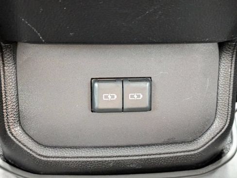 Used 2024 Toyota Highlander XLE FWD image 26