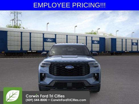 New 2026 Ford Explorer ST-Line AWD/4WD image 7