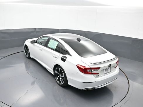 Certified 2022 Honda Accord Sport image 39