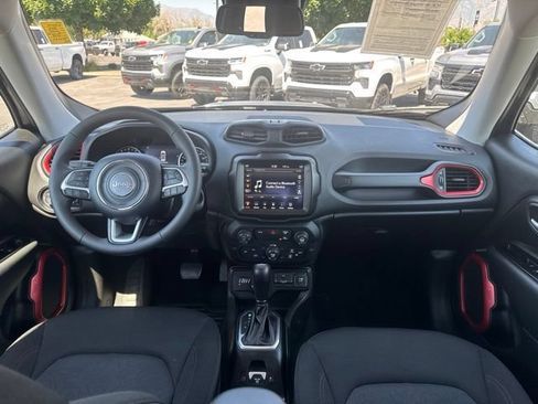 Used 2023 Jeep Renegade Trailhawk AWD/4WD image 14