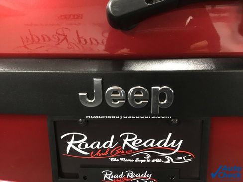 Used 2011 Jeep Liberty Sport image 12