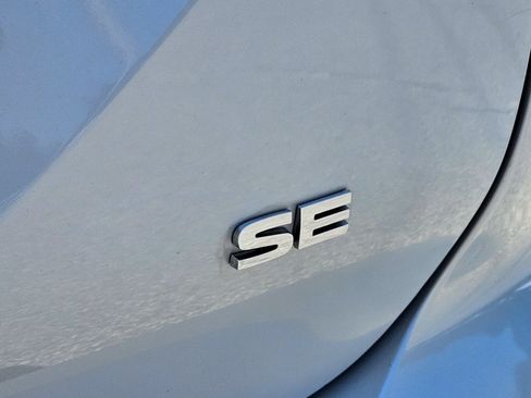 Used 2022 Mitsubishi Outlander SE FWD image 17