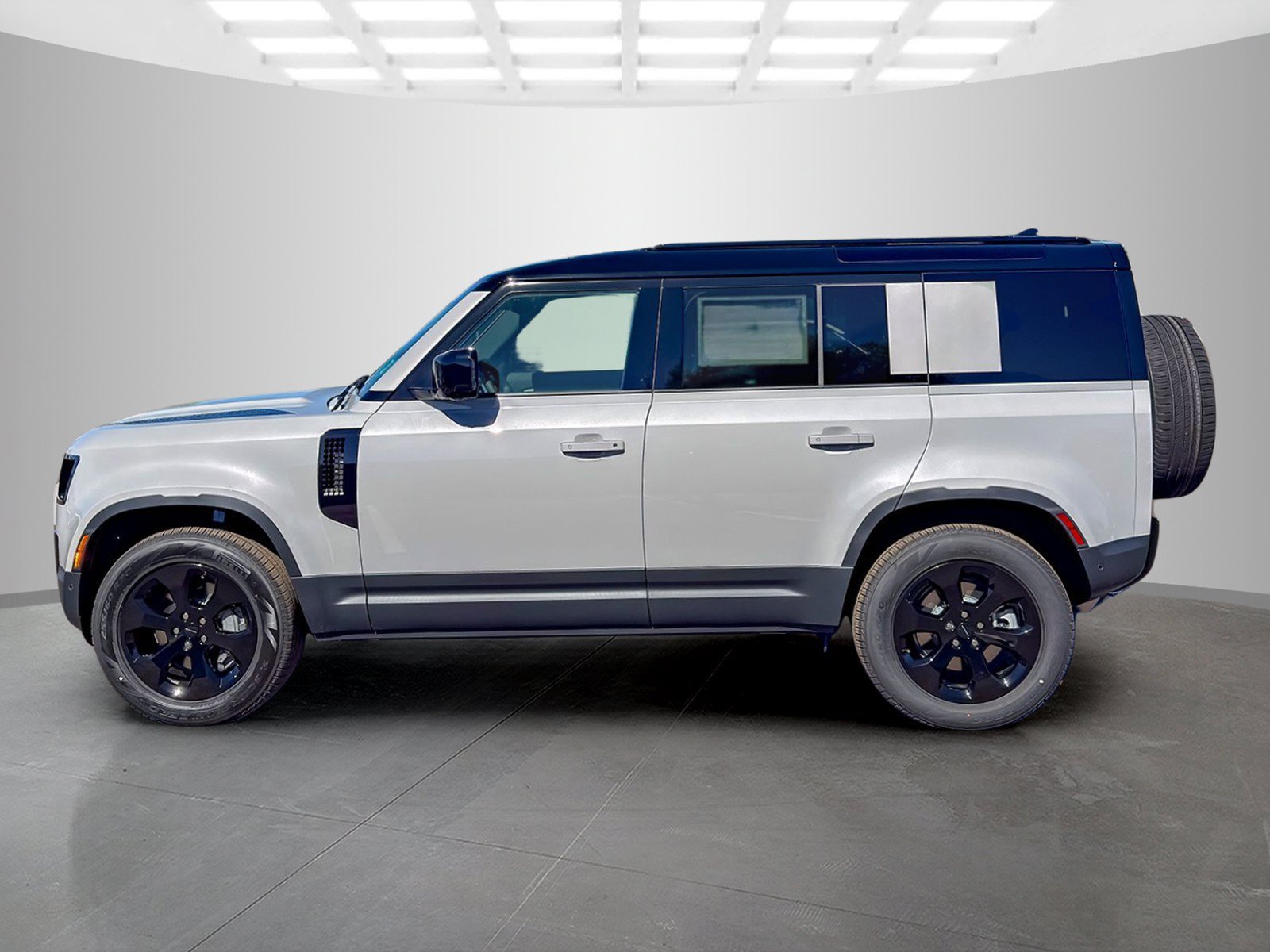 New 2026 Land Rover Defender 110 S AWD/4WD image 2