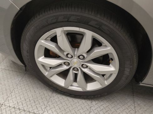 Used 2019 Chevrolet Impala LT w/ LT Leather Package FWD image 31