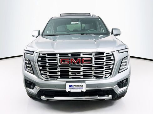 Certified 2025 GMC Yukon Denali w/ Sun & Power Step Package AWD/4WD image 2