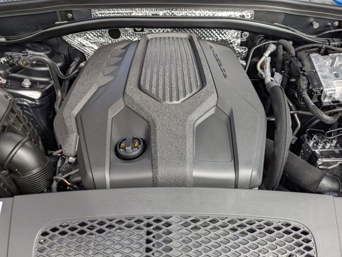 New 2026 Porsche Macan image 29