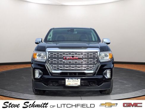 Certified 2022 GMC Canyon Denali w/ Denali Black Edition Package AWD/4WD image 27