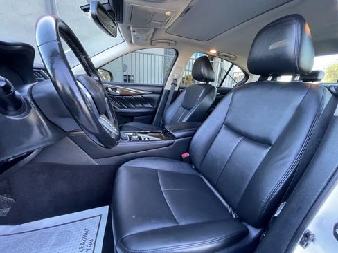 Used 2018 INFINITI Q50 Luxe w/ Cargo Package (L95) RWD image 11