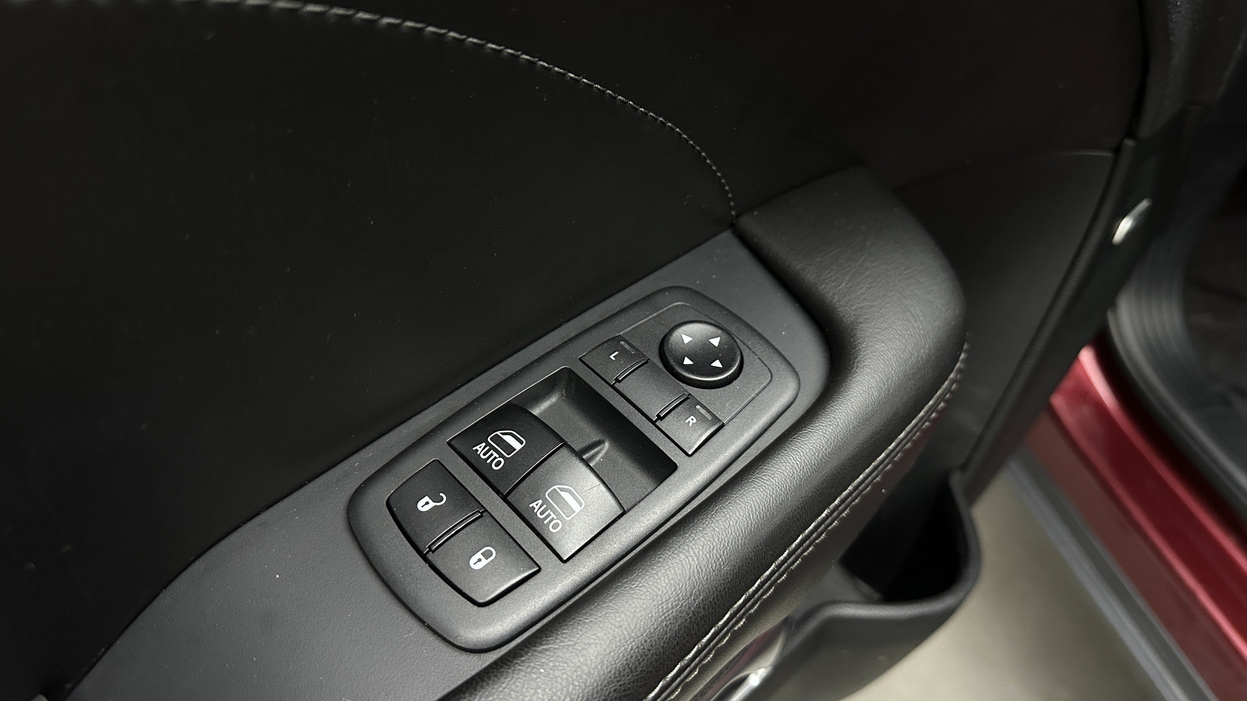 Used 2018 Dodge Challenger SXT Plus RWD image 12