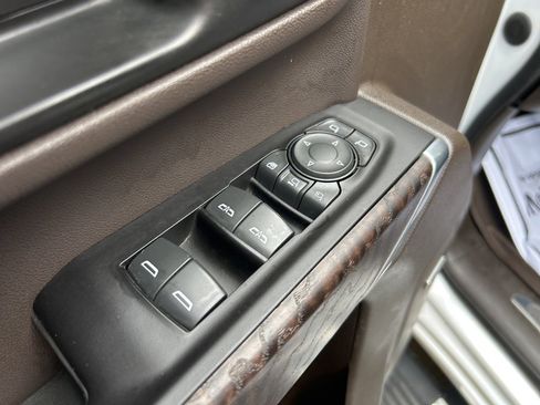 Used 2022 GMC Sierra 3500 Denali w/ Denali Ultimate Package image 19