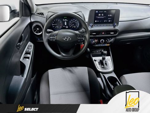 Used 2022 Hyundai Kona SE FWD image 23