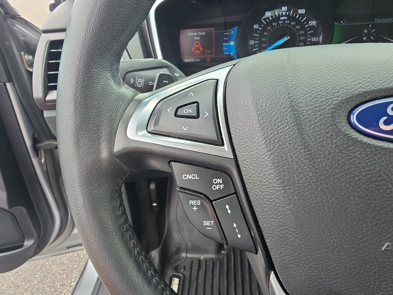 Used 2020 Ford Fusion Titanium AWD/4WD image 23