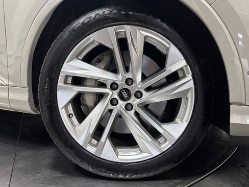 Used 2021 Audi Q7 3.0T Prestige AWD/4WD image 12