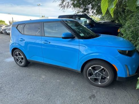 Used 2024 Kia Soul EX FWD image 2