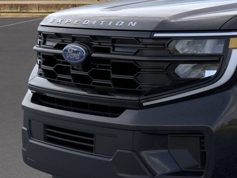 New 2026 Ford Expedition Active RWD image 17