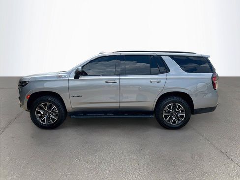 Used 2023 Chevrolet Tahoe Z71 w/ Luxury Package AWD/4WD image 7