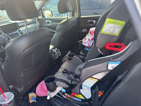 Used 2021 Kia Sorento SX Prestige image 5