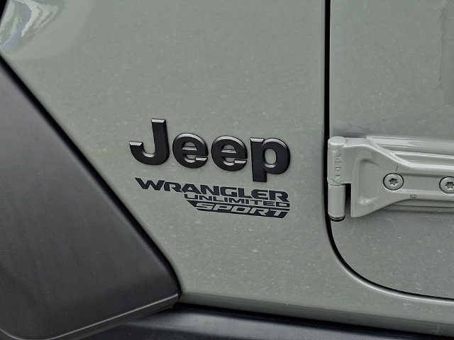 Used 2021 Jeep Wrangler Unlimited Sport AWD/4WD image 31