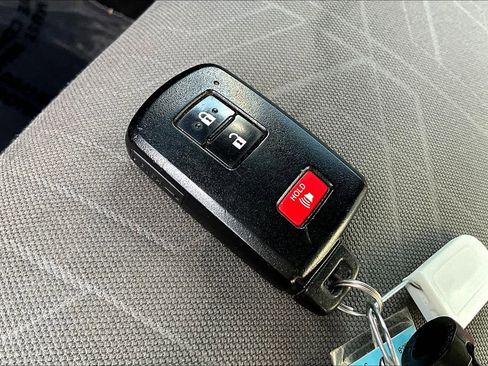 Used 2023 Toyota Tacoma TRD Off-Road image 10