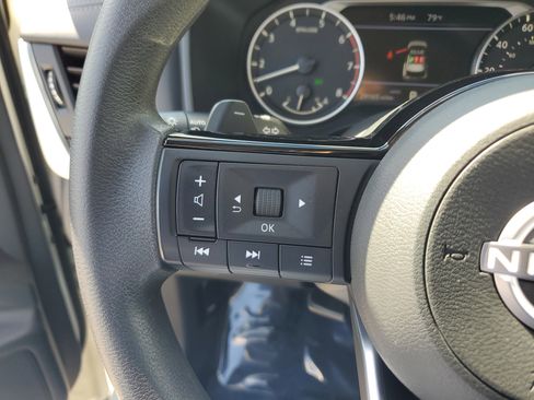 Used 2023 Nissan Rogue SV image 20