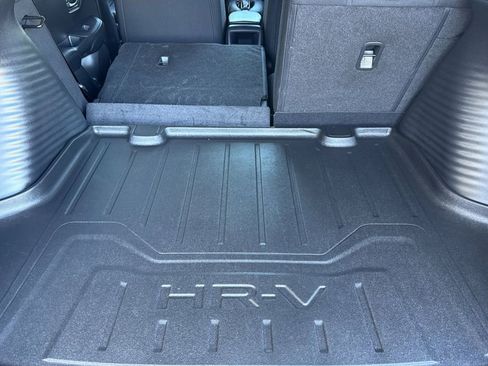 Used 2024 Honda HR-V LX image 12