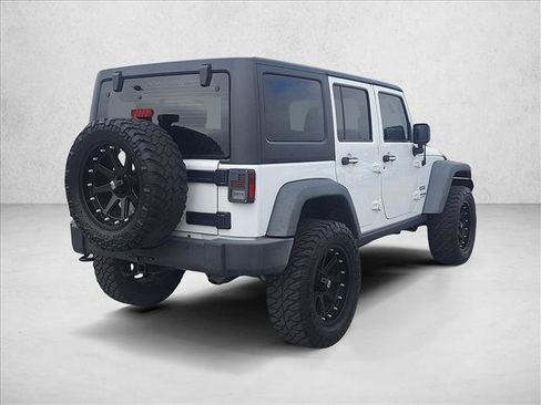 Used 2018 Jeep Wrangler Unlimited Sport w/ Connectivity Group AWD/4WD image 5