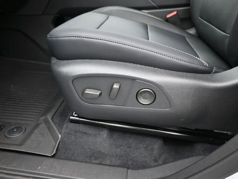 New 2026 GMC Acadia Elevation w/ Super Cruise Package image 9