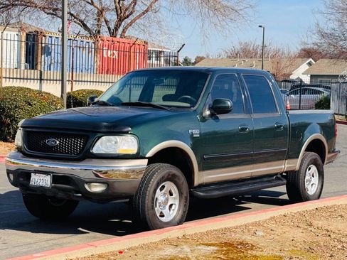 Used 2002 Ford F150 XLT image 1