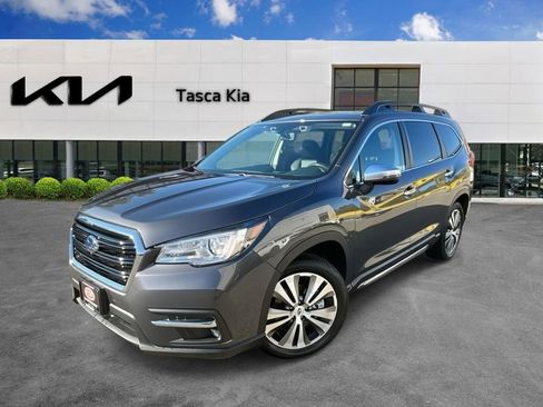 Used 2022 Subaru Ascent Touring image 1