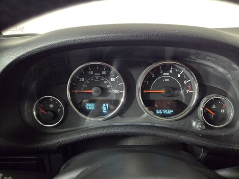 Certified 2016 Jeep Wrangler Unlimited Rubicon w/ Connectivity Group image 15