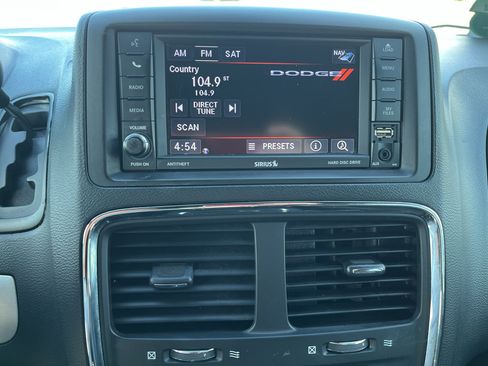 Used 2020 Dodge Grand Caravan GT FWD image 25
