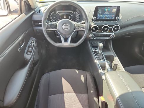 Used 2024 Nissan Sentra SV image 12