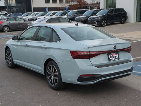 New 2026 Volkswagen Jetta SE image 8