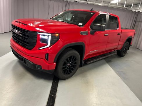 Used 2024 GMC Sierra 1500 Pro w/ Graphite Edition AWD/4WD image 3