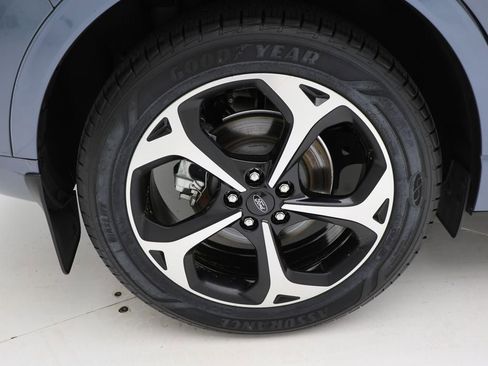 Used 2023 Ford Escape ST-Line Elite w/ Class II Trailer Tow Package image 11